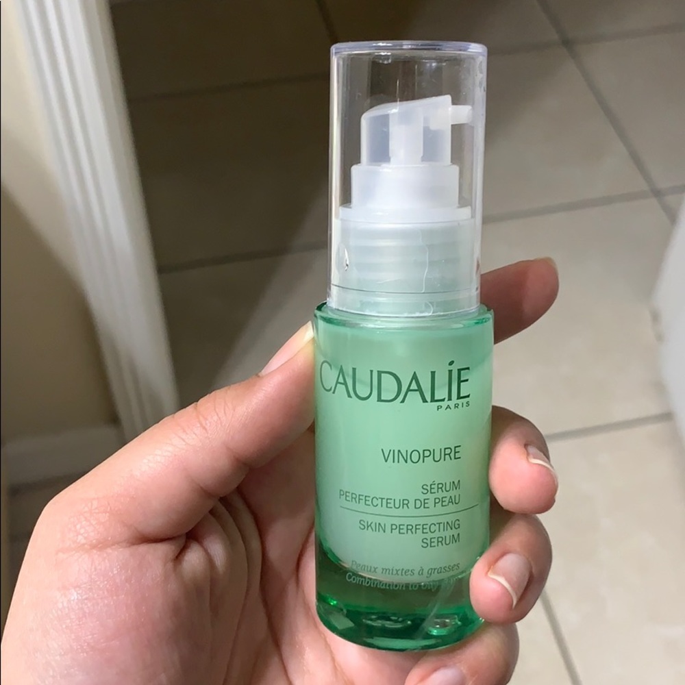 Caudalie skin perfecting serum